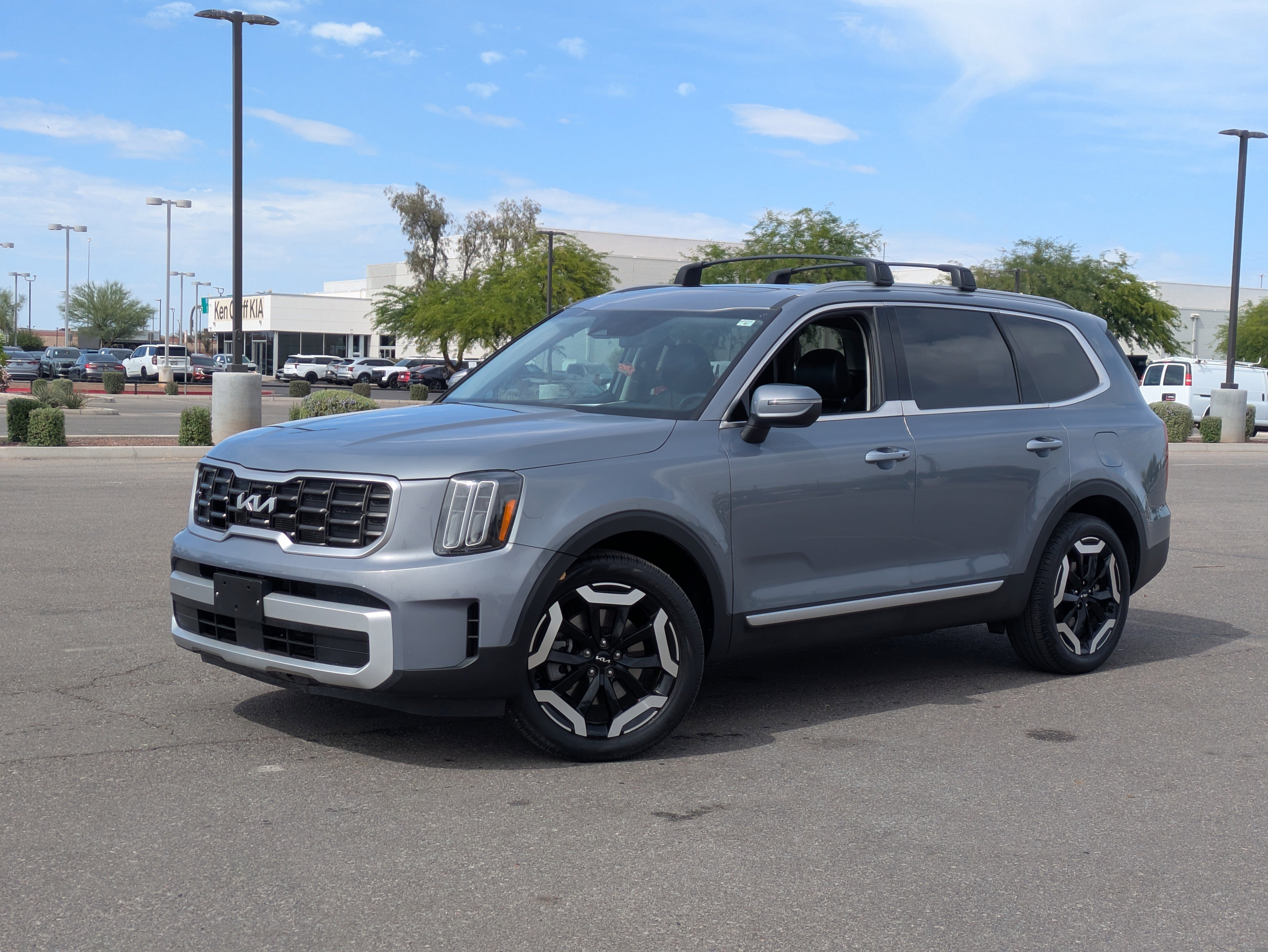 Used 2025 Kia Telluride S AWD/4WD image 34
