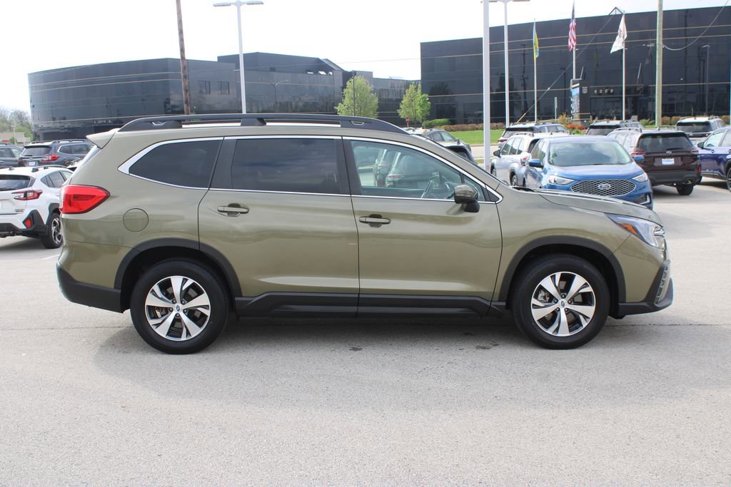 Certified 2023 Subaru Ascent Premium w/ Convenience Package AWD/4WD image 4