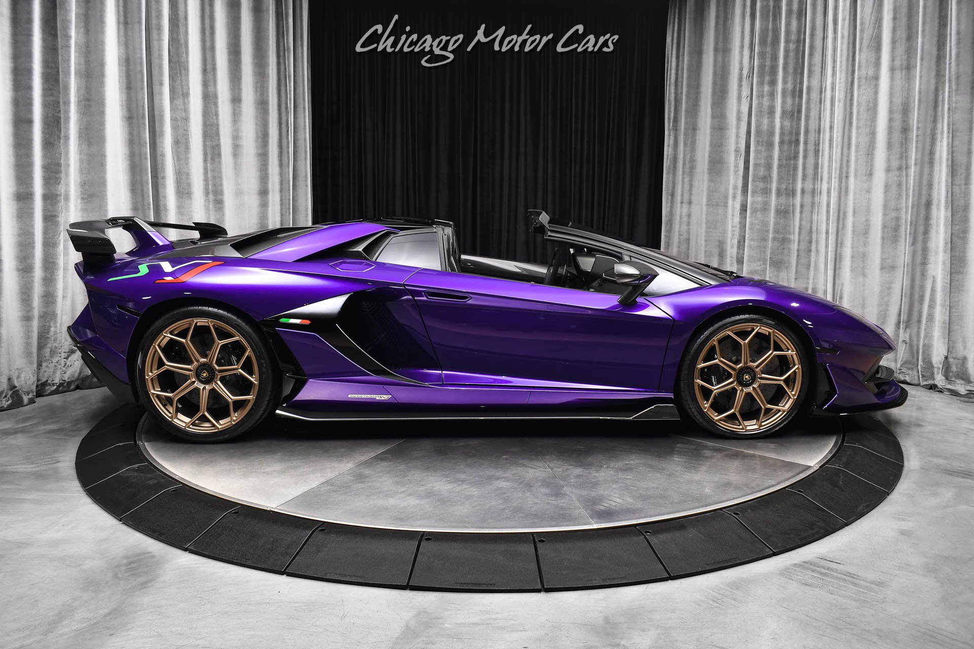 Used 2021 Lamborghini Aventador SVJ image 54