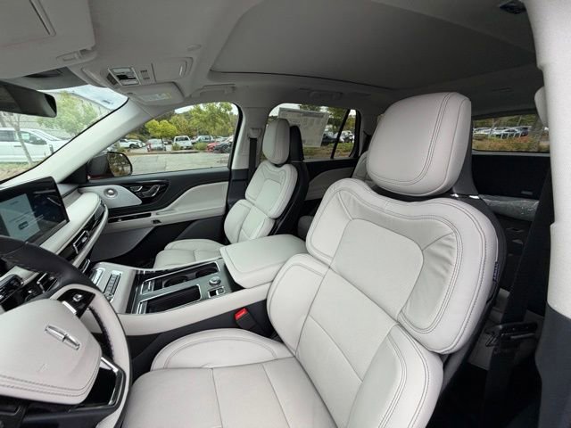 New 2025 Lincoln Aviator Reserve w/ Equipment Group 201A image 10