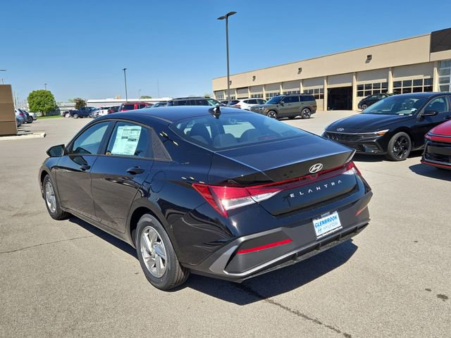 New 2026 Hyundai Elantra SE FWD image 8