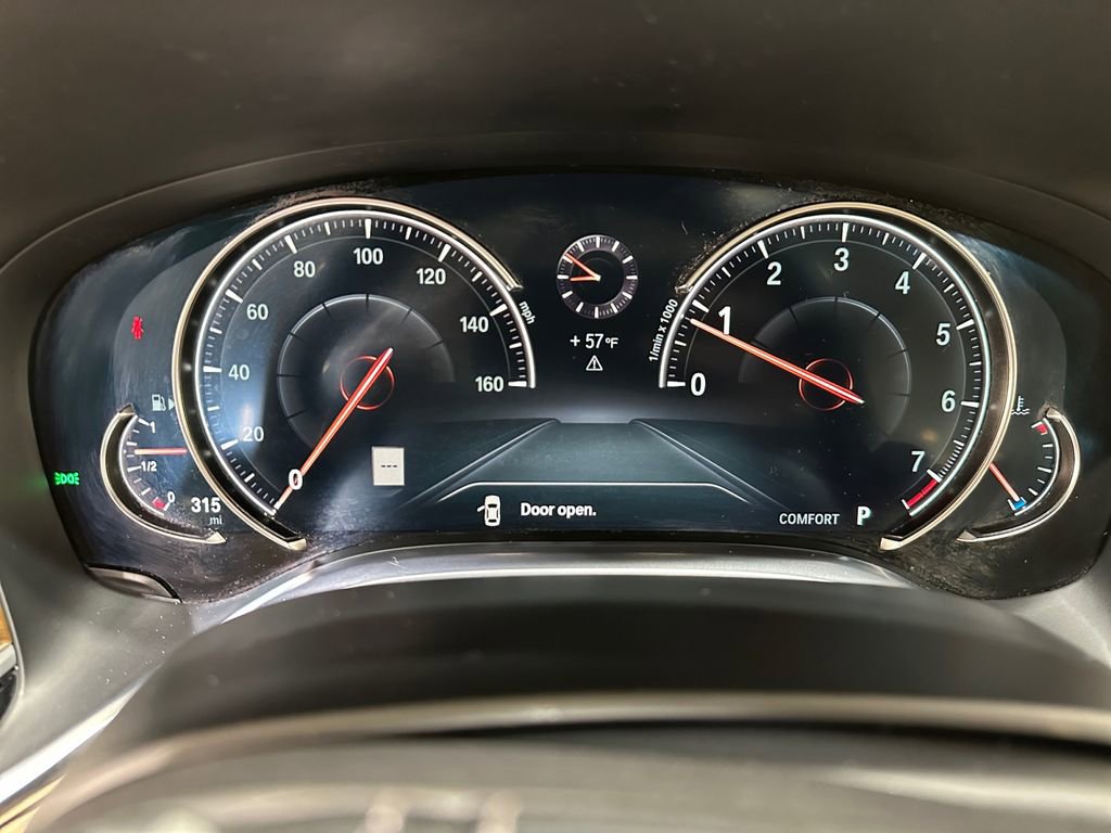 Used 2018 BMW 750i xDrive image 25