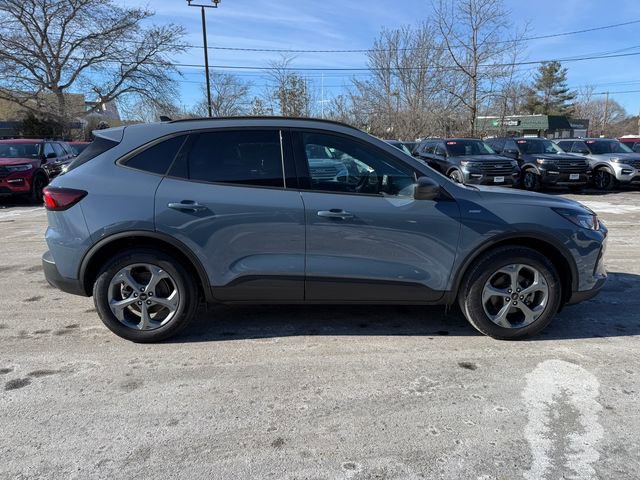 Used 2025 Ford Escape ST-Line w/ Tech Pack #1 image 5