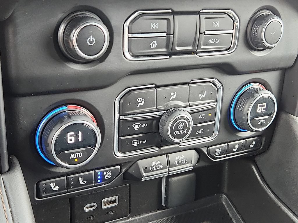 Used 2023 Chevrolet Tahoe High Country AWD/4WD image 11