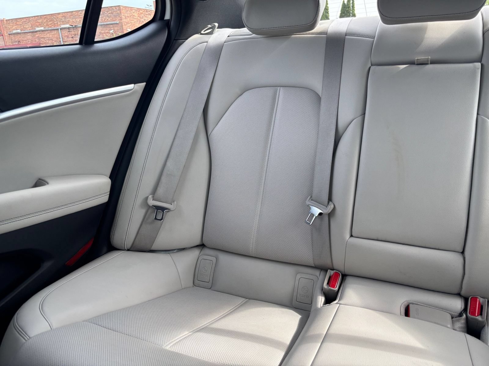 Used 2025 Genesis G70 2.5T AWD/4WD image 36