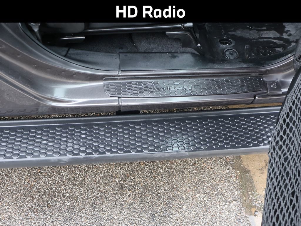 Used 2021 Jeep Wrangler Unlimited Sahara image 13