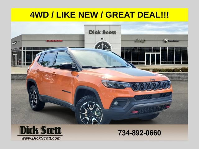 Used 2026 Jeep Compass Trailhawk AWD/4WD image 1