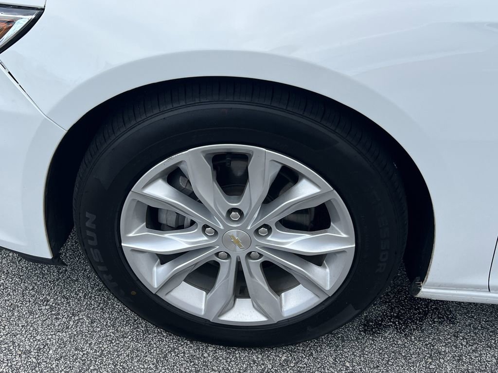 Used 2024 Chevrolet Malibu LT image 30