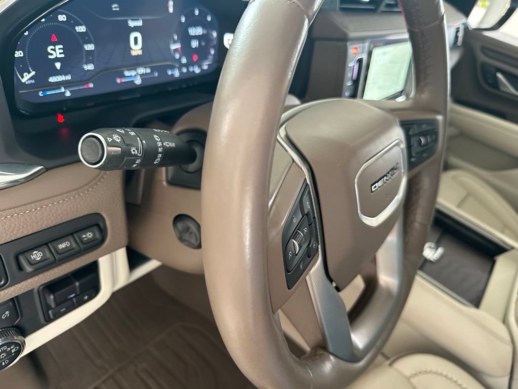 Used 2023 GMC Yukon Denali w/ Denali Reserve Package RWD image 21