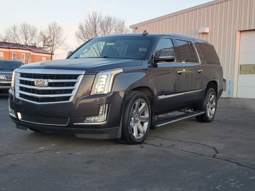 Used 2016 Cadillac Escalade ESV Premium image 3