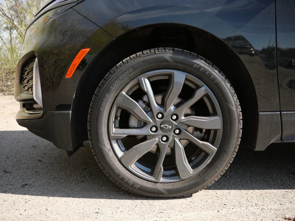 Used 2023 Chevrolet Equinox RS AWD/4WD image 9