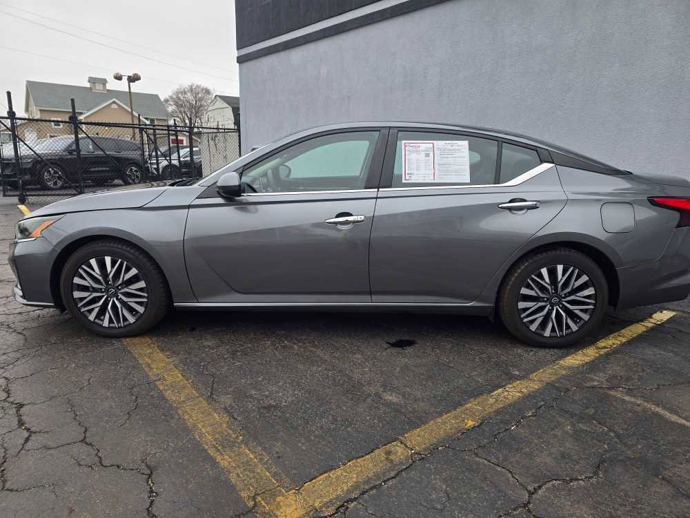Used 2023 Nissan Altima 2.5 SV image 6