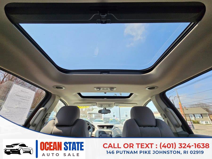 Used 2015 Chevrolet Traverse LT image 14