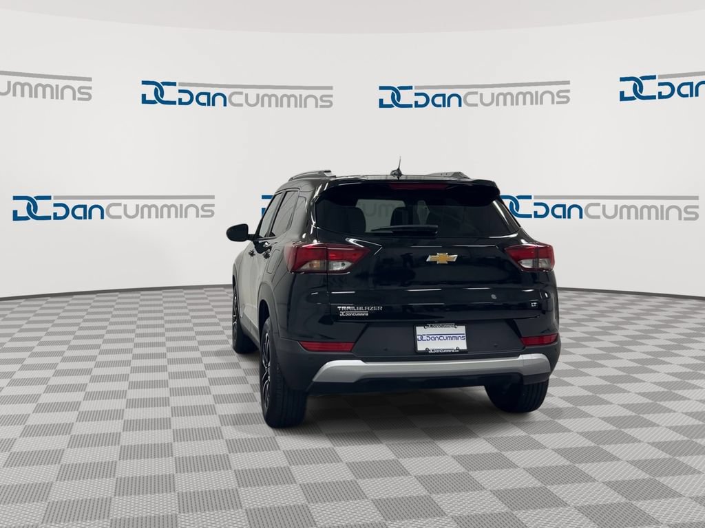 Used 2024 Chevrolet TrailBlazer LT w/ Convenience Package FWD image 7