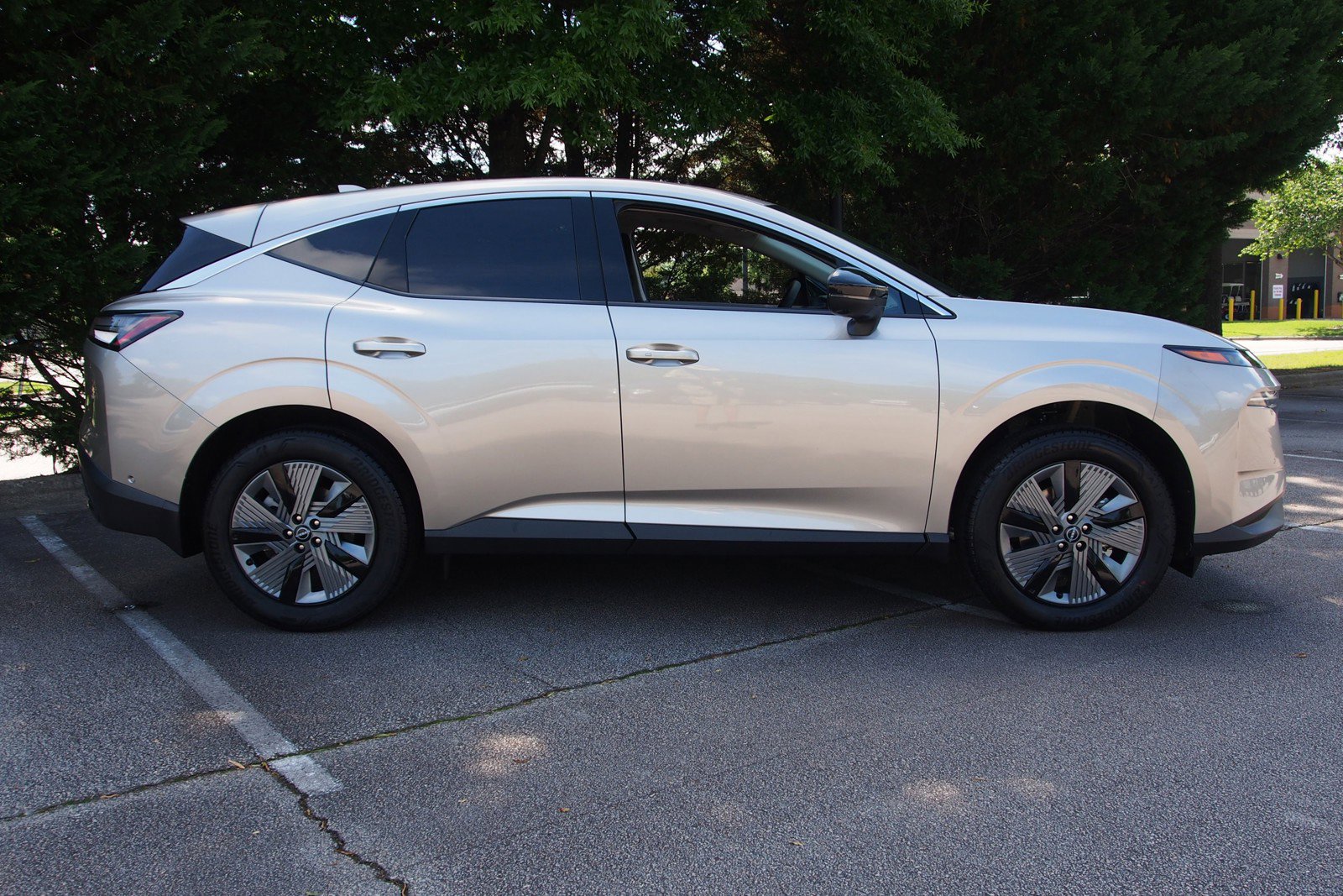 Used 2025 Nissan Murano SL w/ Cargo Package image 8
