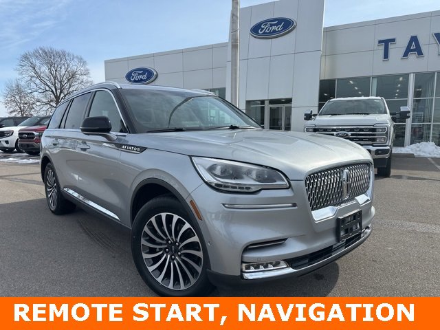 Used 2023 Lincoln Aviator Reserve w/ Equipment Group 201A image 3