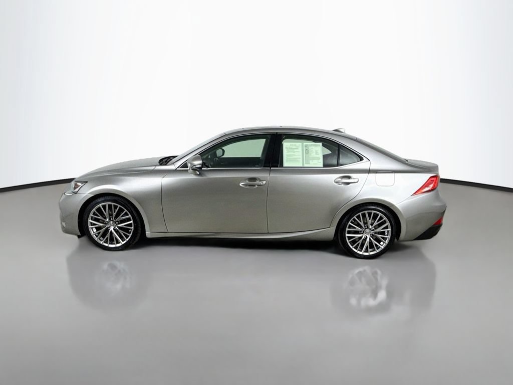 Used 2017 Lexus IS 300 AWD image 4