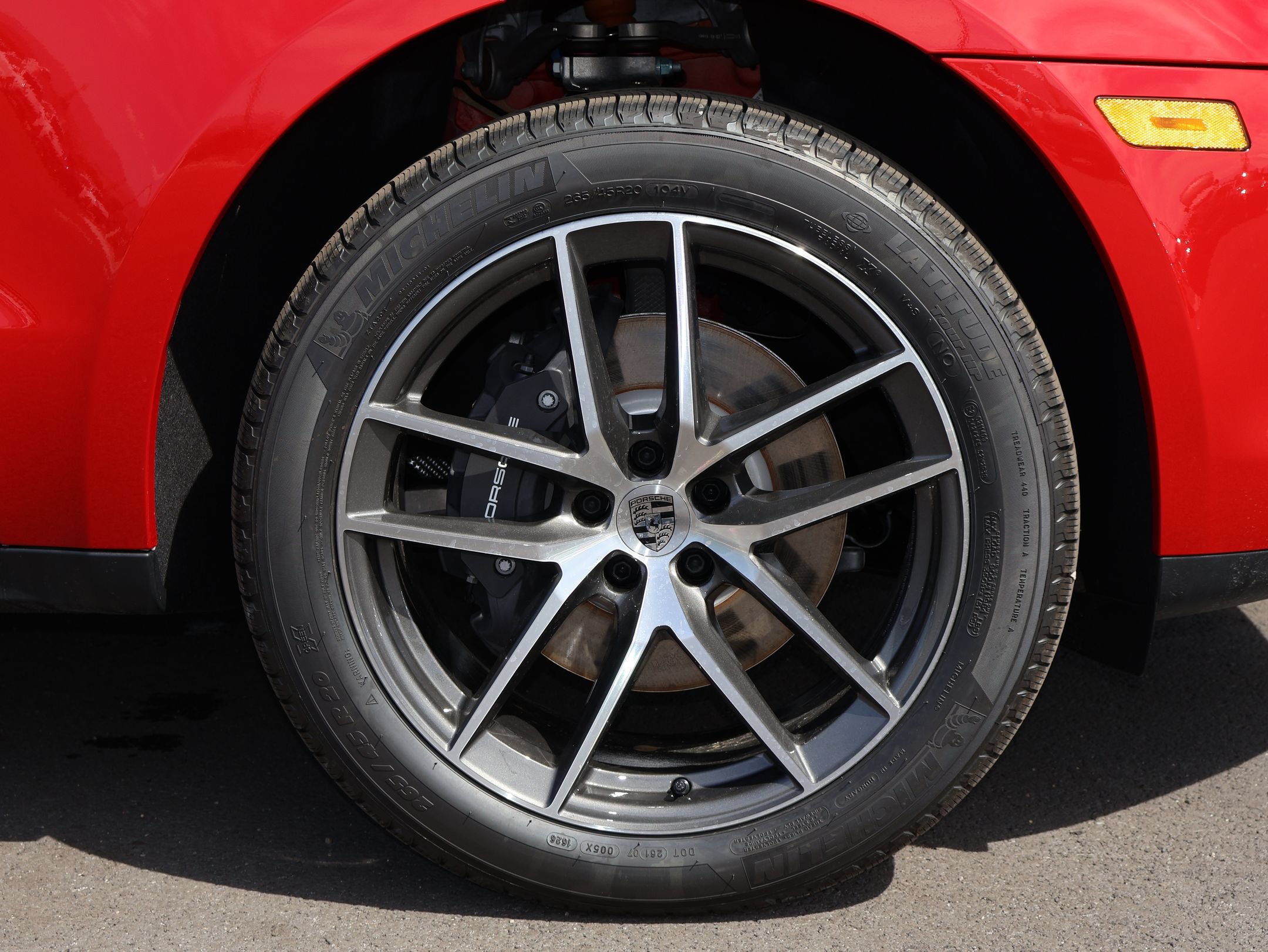 New 2026 Porsche Macan AWD/4WD image 12