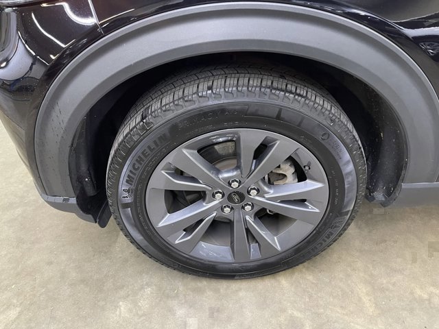 Used 2022 Ford Explorer XLT w/ Equipment Group 202A image 19