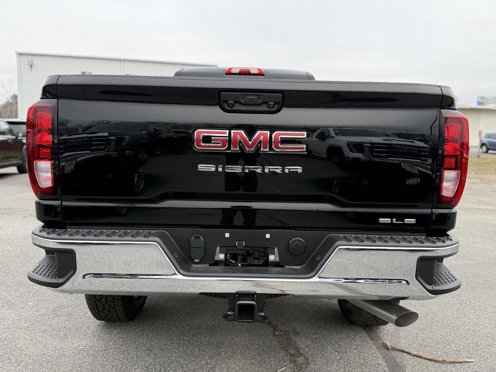 New 2026 GMC Sierra 2500 SLE w/ SLE Convenience Package image 5