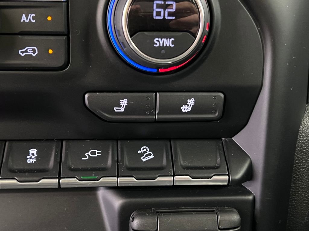 Used 2021 Chevrolet Silverado 1500 LT Trail Boss image 33