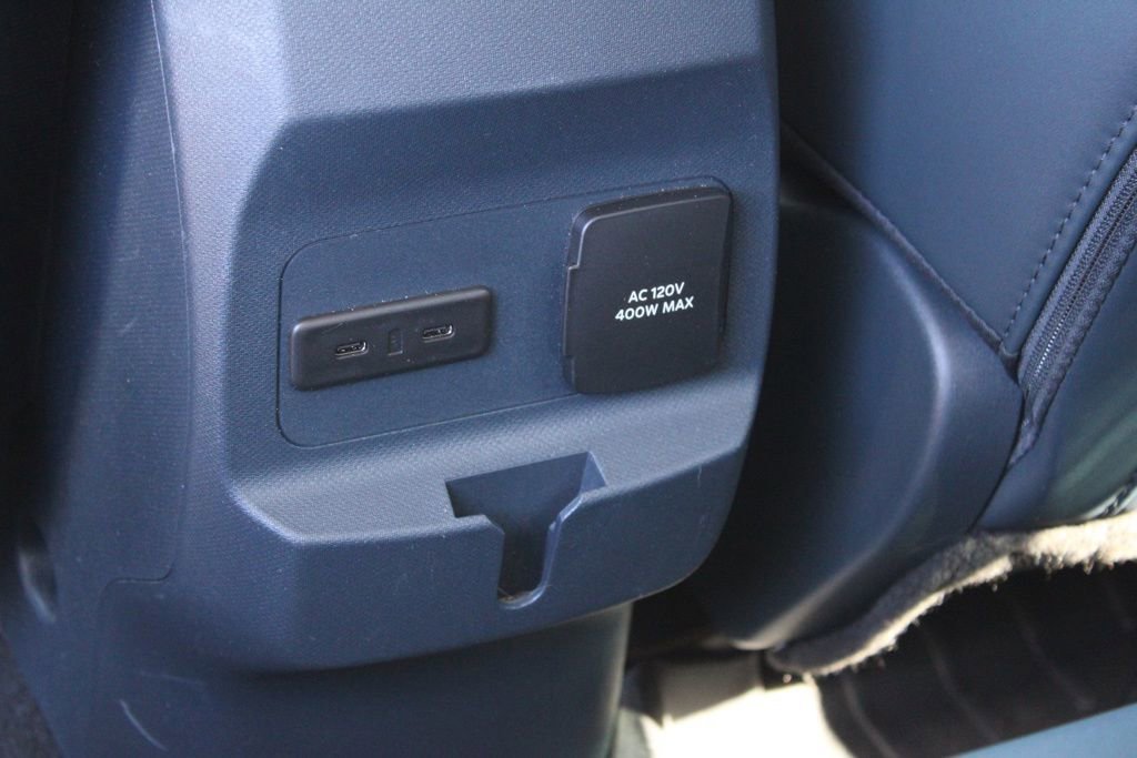 Used 2025 Ford Maverick Lariat image 26