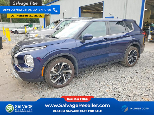 Used 2023 Mitsubishi Outlander SE
