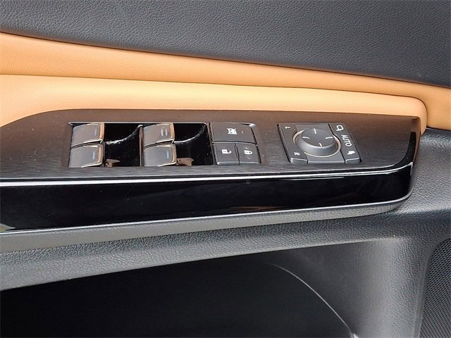 Used 2023 Lexus ES 350 350 w/ Premium Package image 22