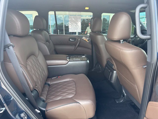 Used 2024 Nissan Armada Platinum w/ Captain's Chairs Package RWD image 15