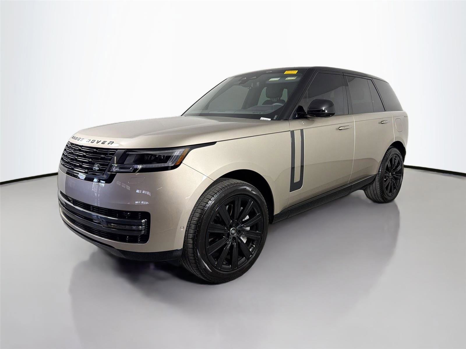 Certified 2025 Land Rover Range Rover SE AWD/4WD image 1