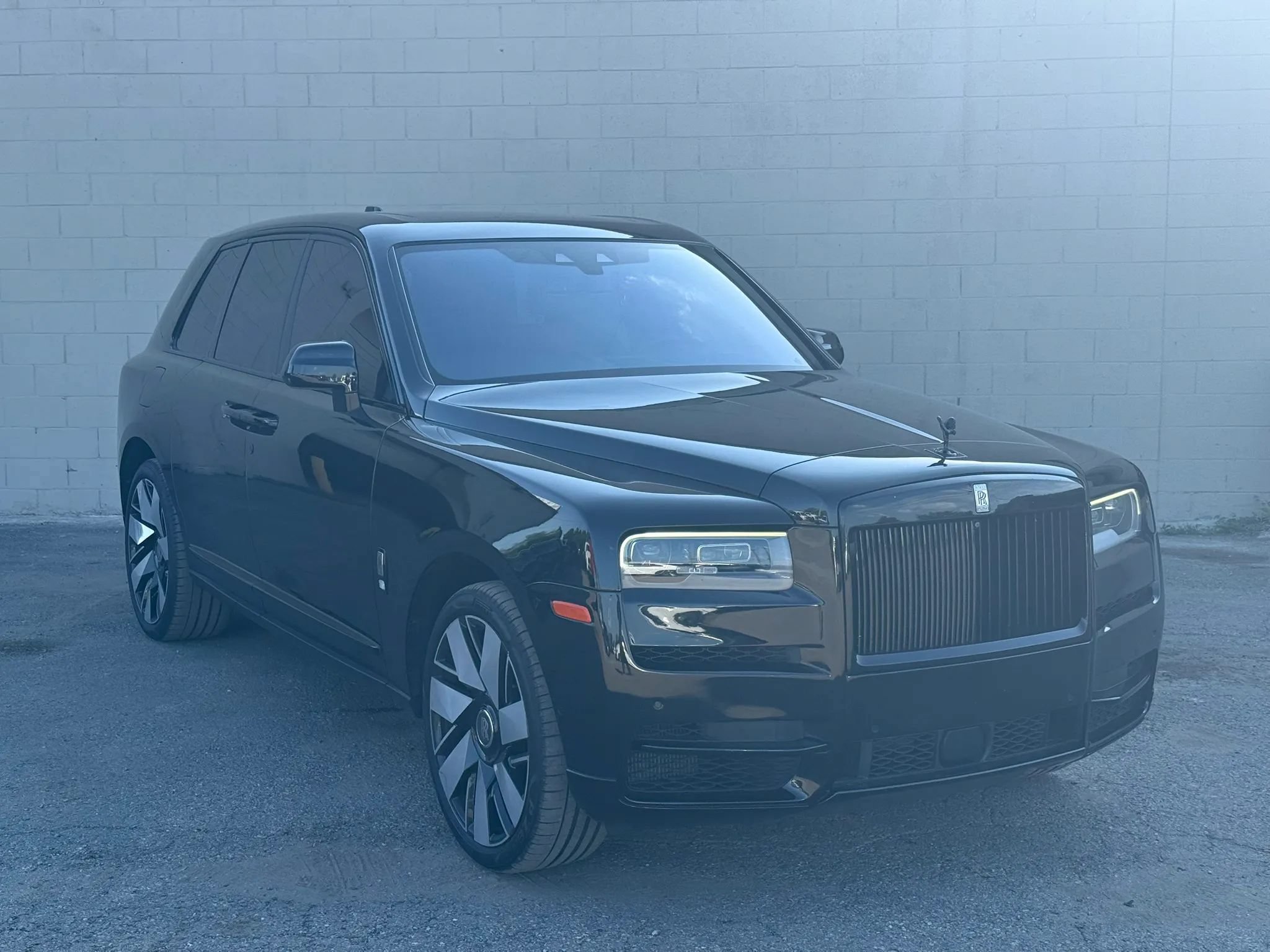 Used 2019 Rolls-Royce Cullinan AWD/4WD image 16