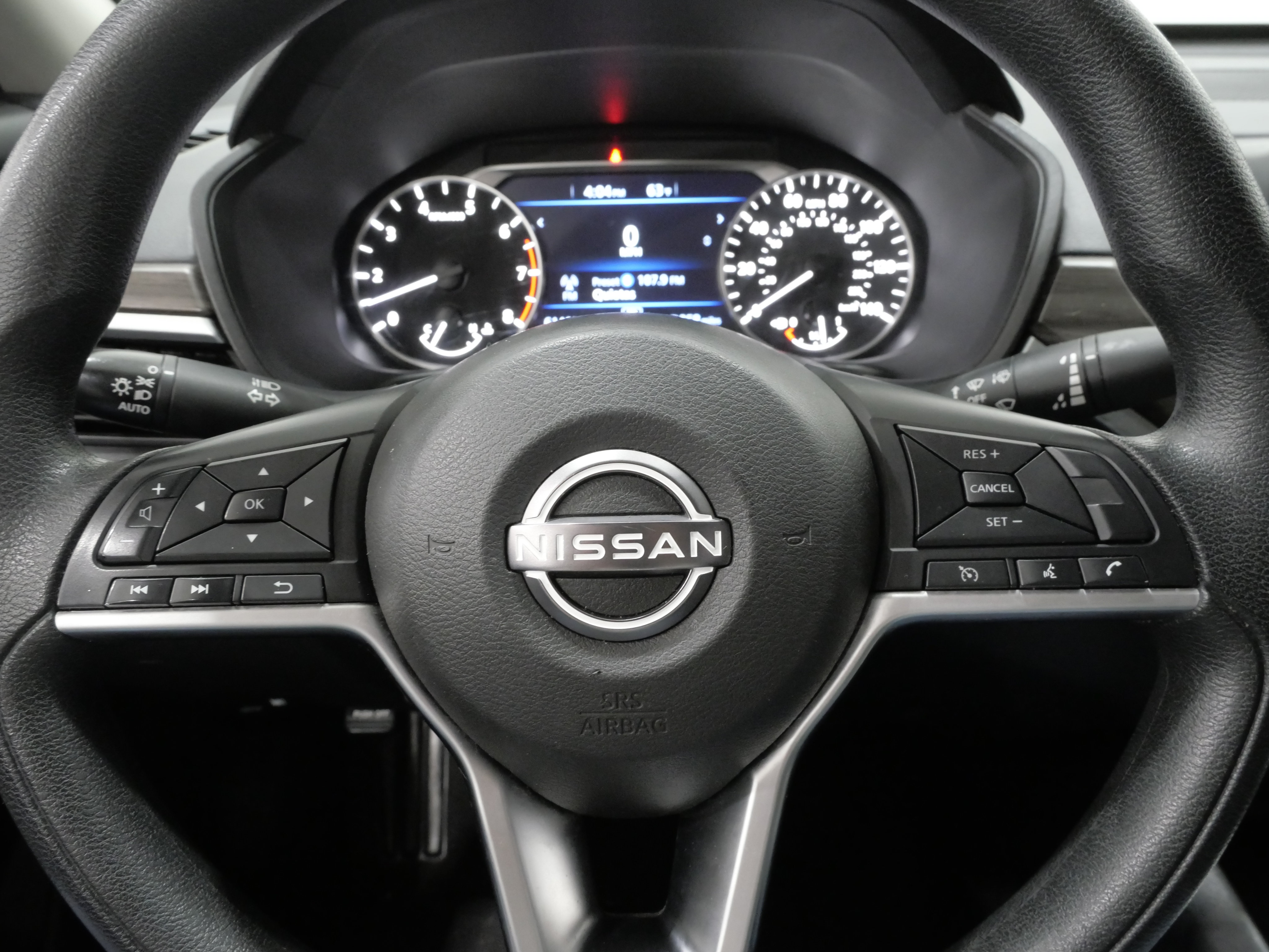 Used 2024 Nissan Altima 2.5 SV FWD image 16