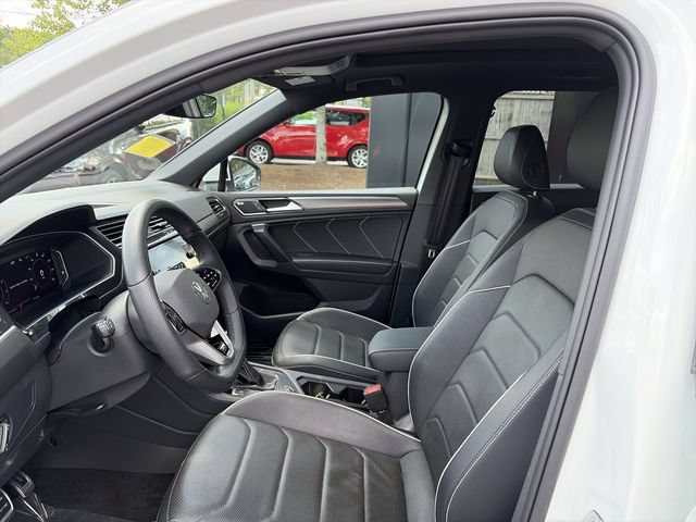 Used 2024 Volkswagen Tiguan SEL R-Line AWD/4WD image 11