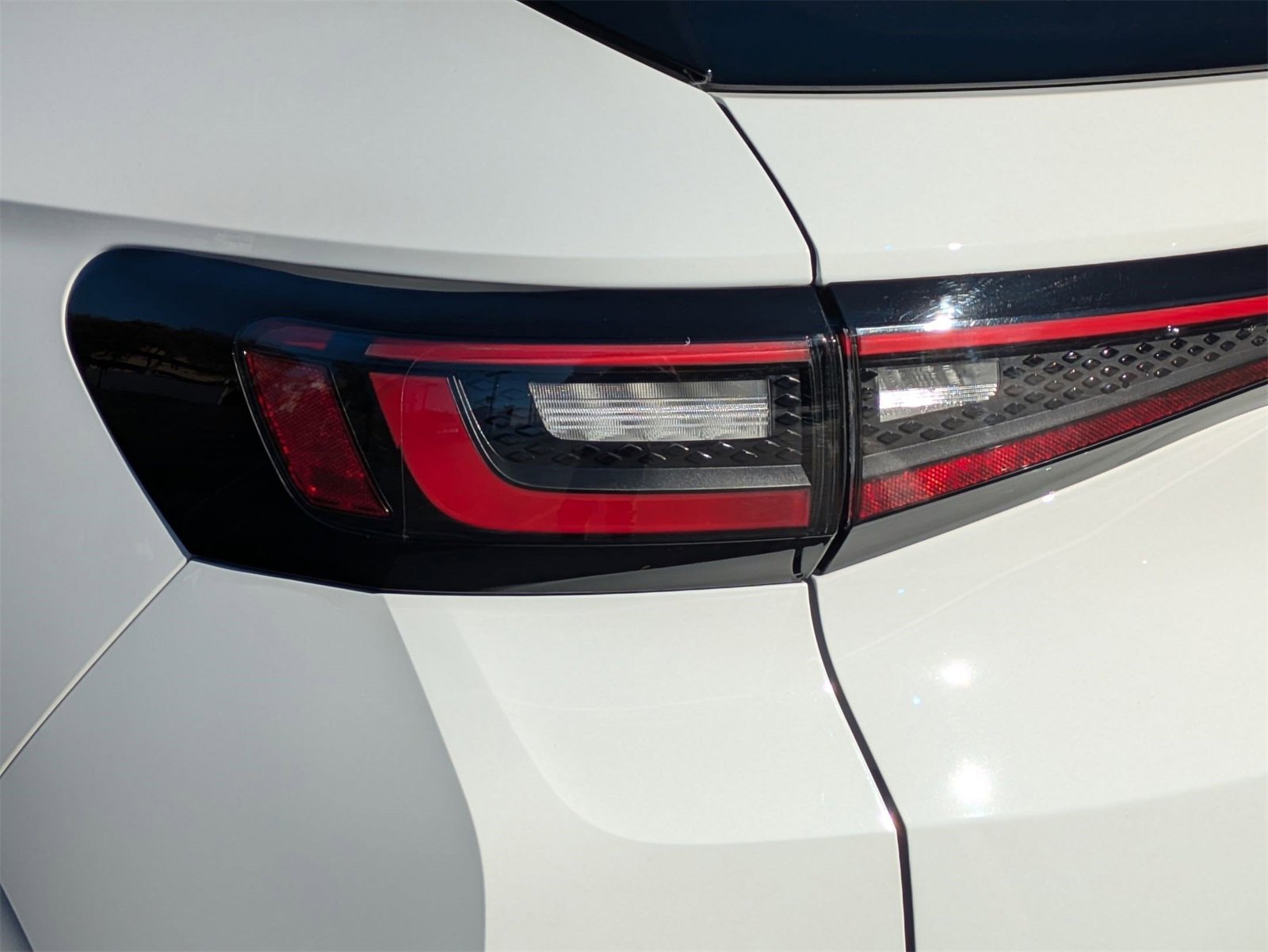 Used 2023 Volkswagen ID.4 Pro image 18