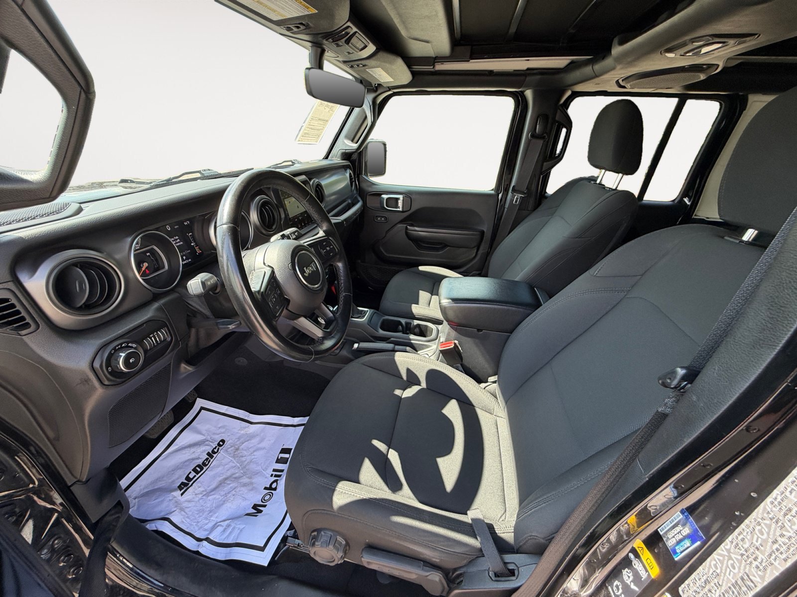 Used 2021 Jeep Wrangler Unlimited Sport w/ Sun And Sound Package AWD/4WD image 17