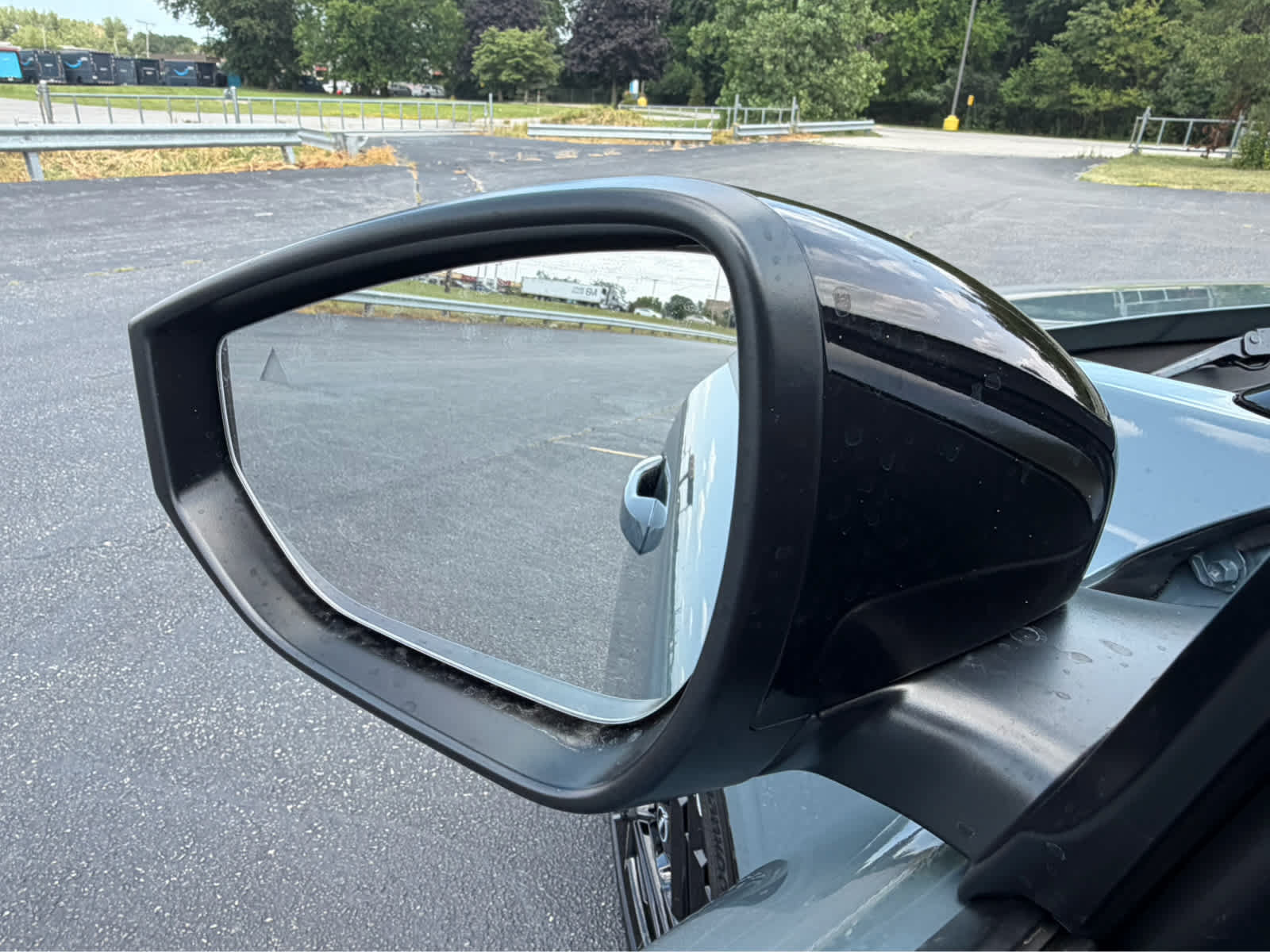 New 2026 Nissan Sentra SR FWD image 9