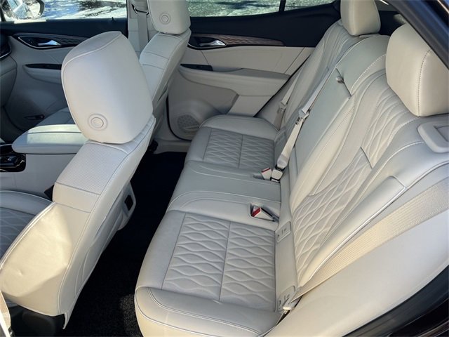 Certified 2023 Buick Envision Avenir image 24