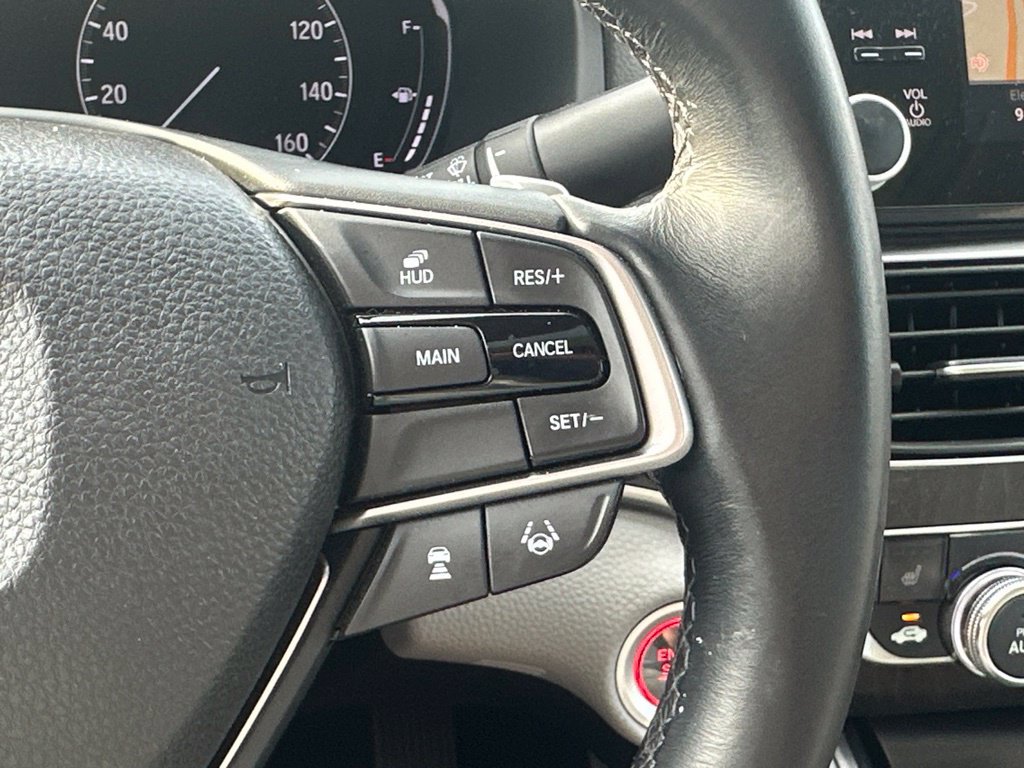 Used 2018 Honda Accord Touring image 21