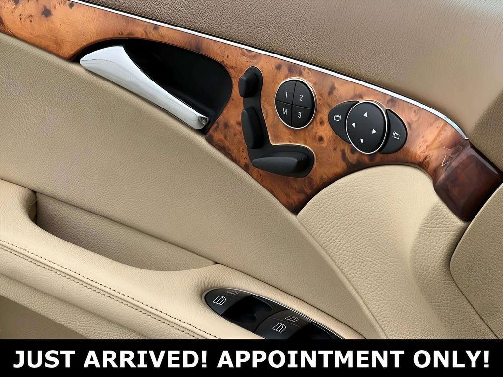 Used 2008 Mercedes-Benz E 350 4MATIC Sedan image 25