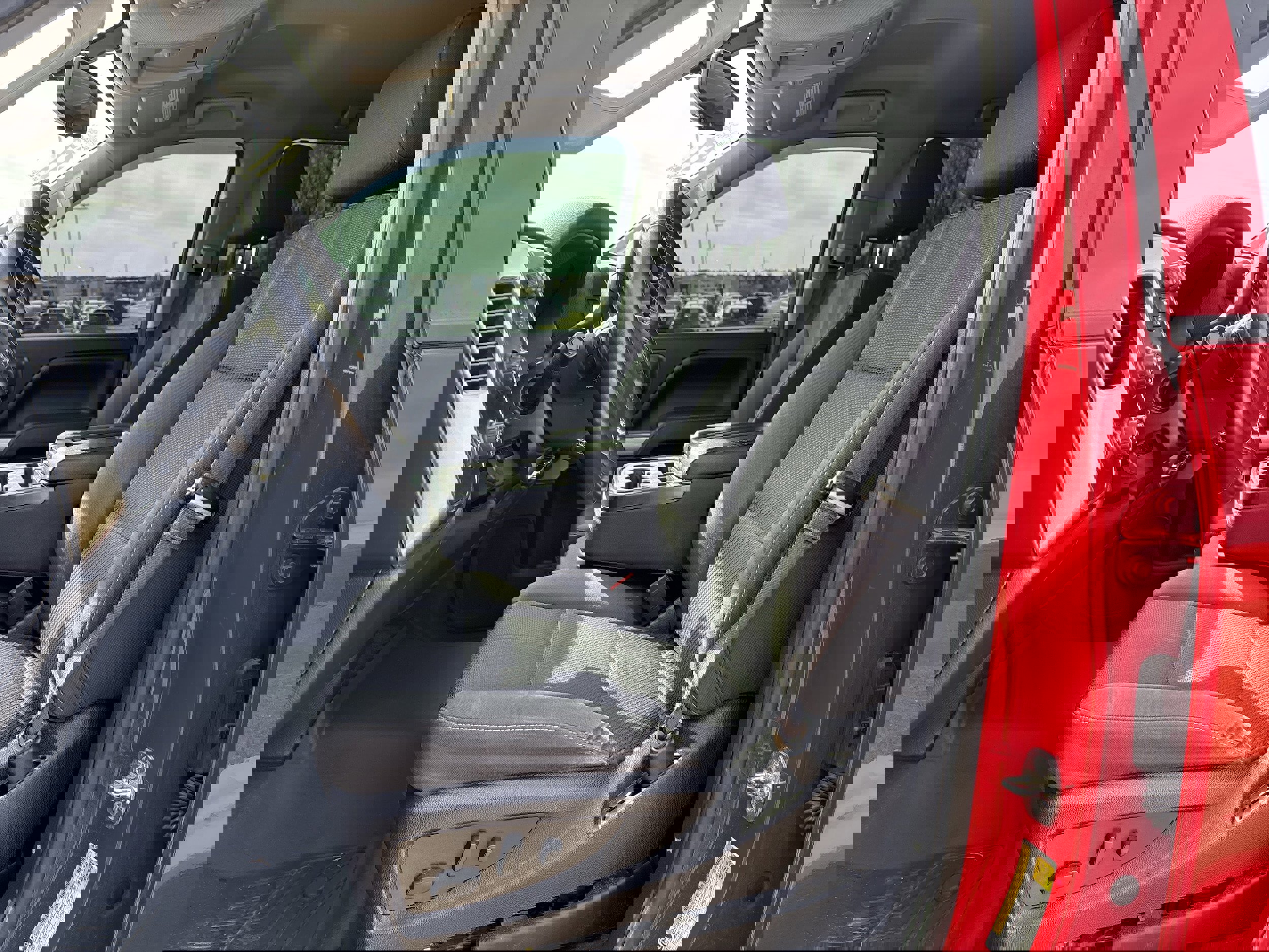 Used 2017 Chevrolet Silverado 1500 LT w/ All Star Edition AWD/4WD image 25