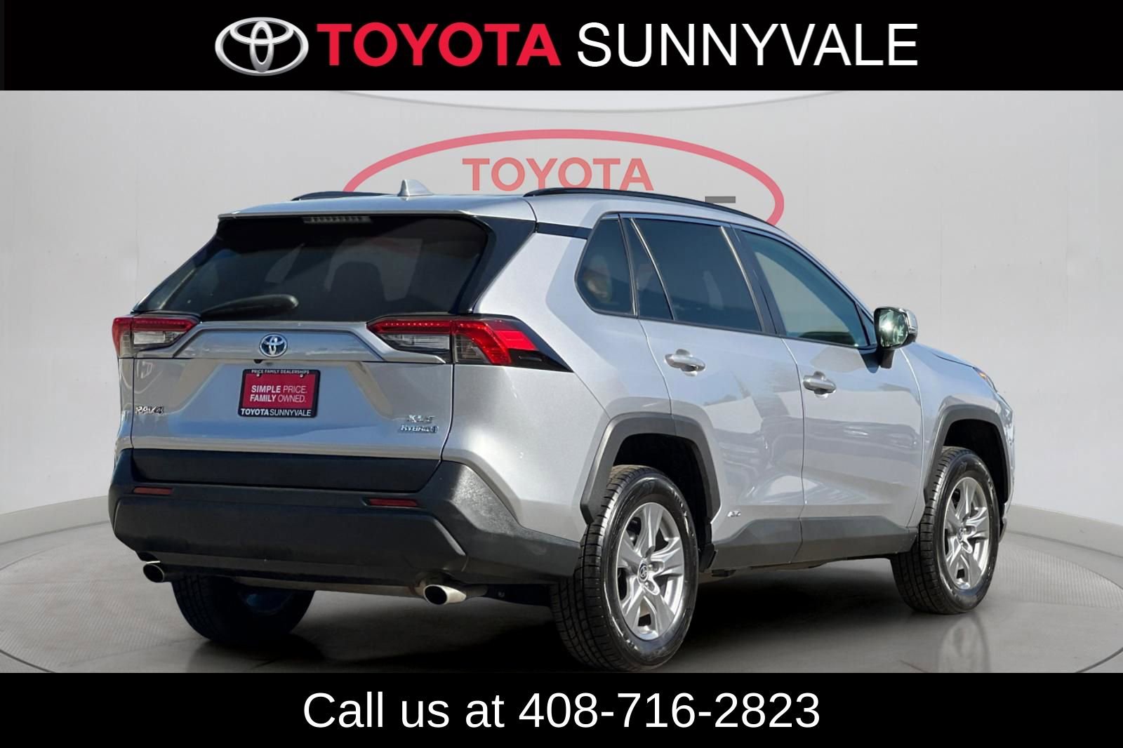 Certified 2022 Toyota RAV4 XLE w/ Convenience Package image 4
