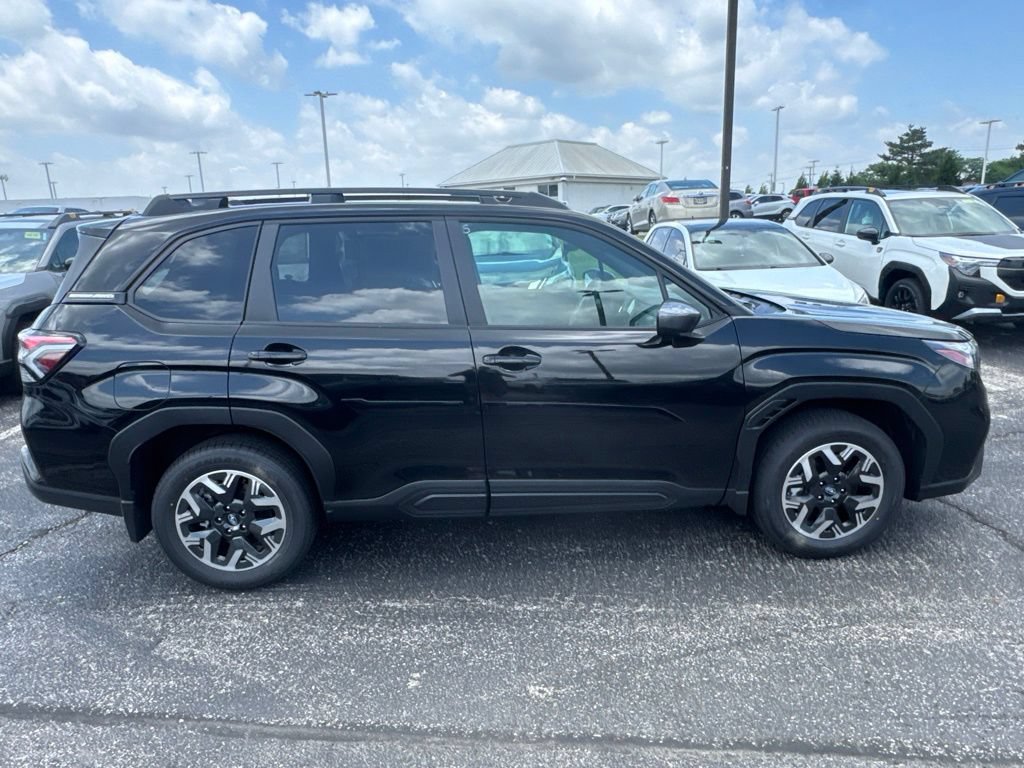 New 2026 Subaru Forester Premium AWD/4WD image 2