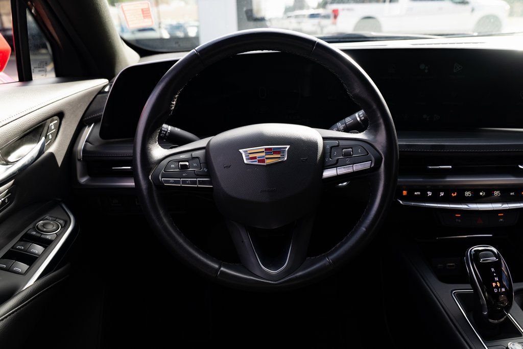 Used 2023 Cadillac XT4 Premium Luxury AWD/4WD image 11
