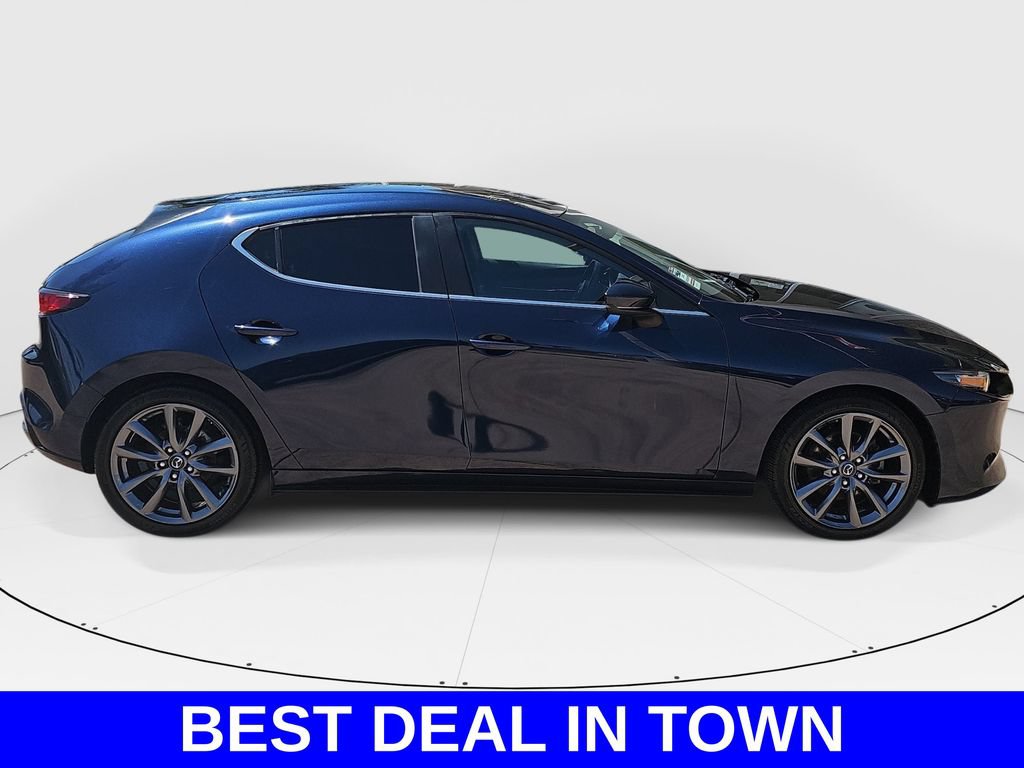 Used 2019 MAZDA MAZDA3 AWD Hatchback image 2