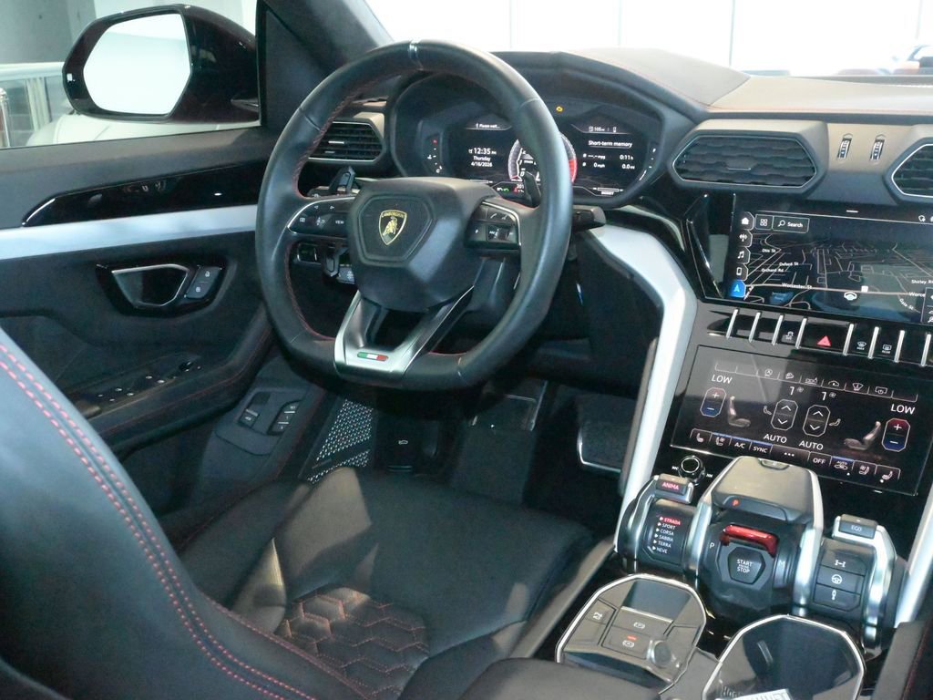 Used 2020 Lamborghini Urus image 31