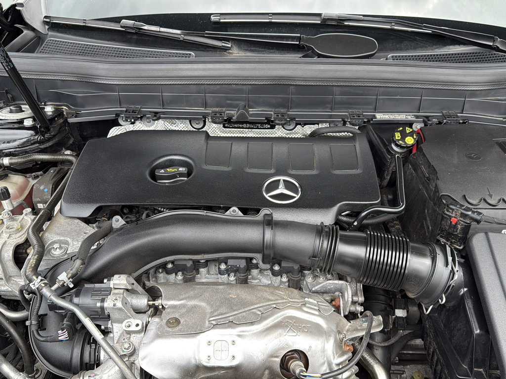 Certified 2022 Mercedes-Benz GLB 250 4MATIC image 23