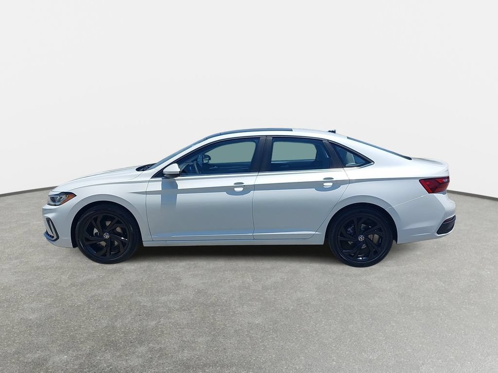 New 2026 Volkswagen Jetta SE FWD image 8