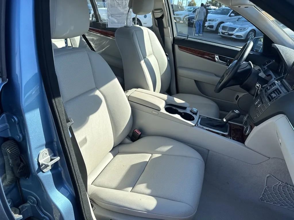 Used 2010 Mercedes-Benz C 300 C 300 Sport Sedan 4D image 20