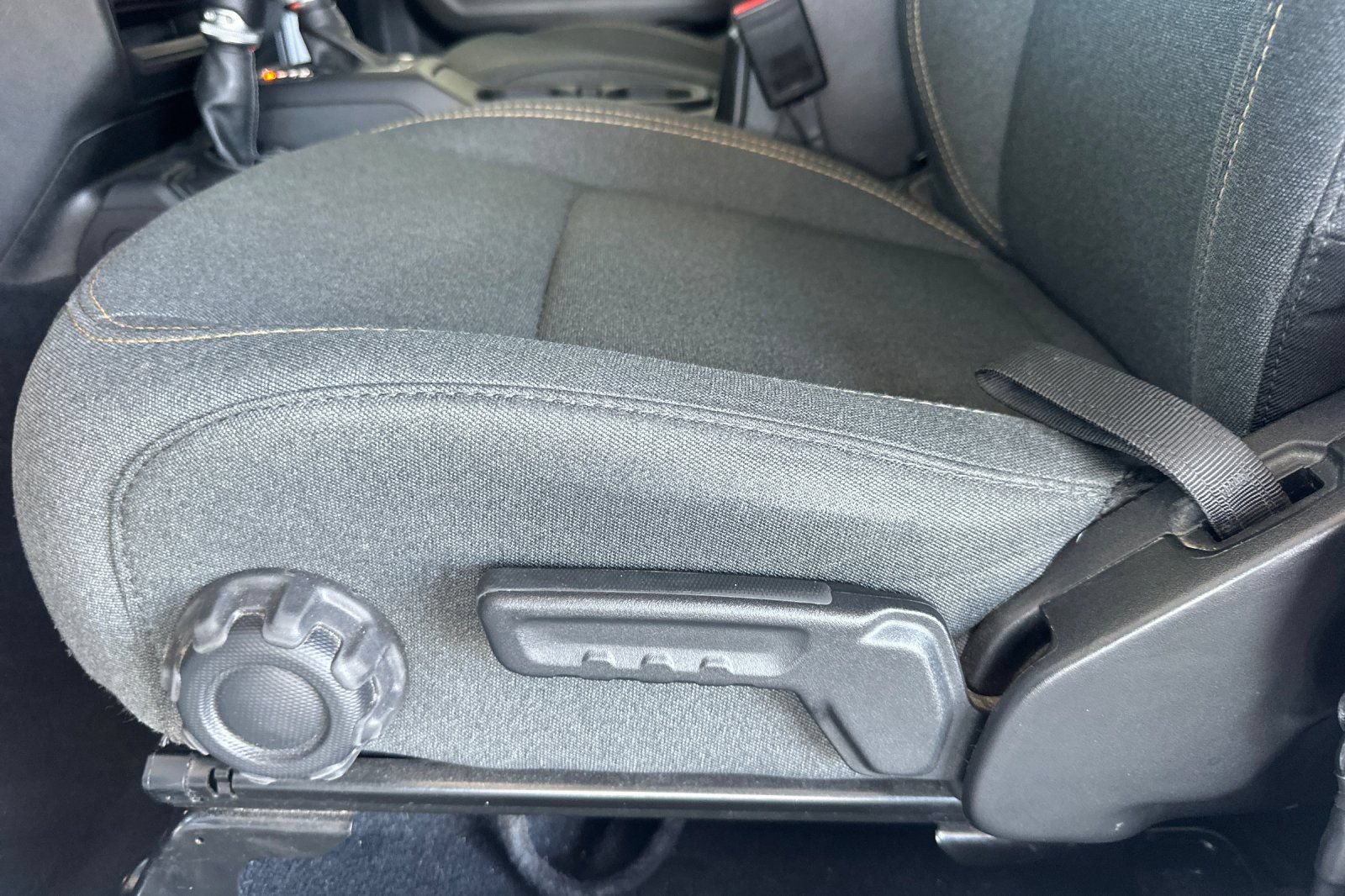Used 2024 Jeep Wrangler Unlimited AWD/4WD image 19