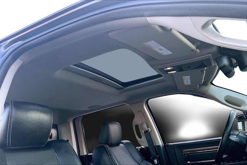 Used 2016 RAM 1500 Laramie w/ Convenience Group image 28